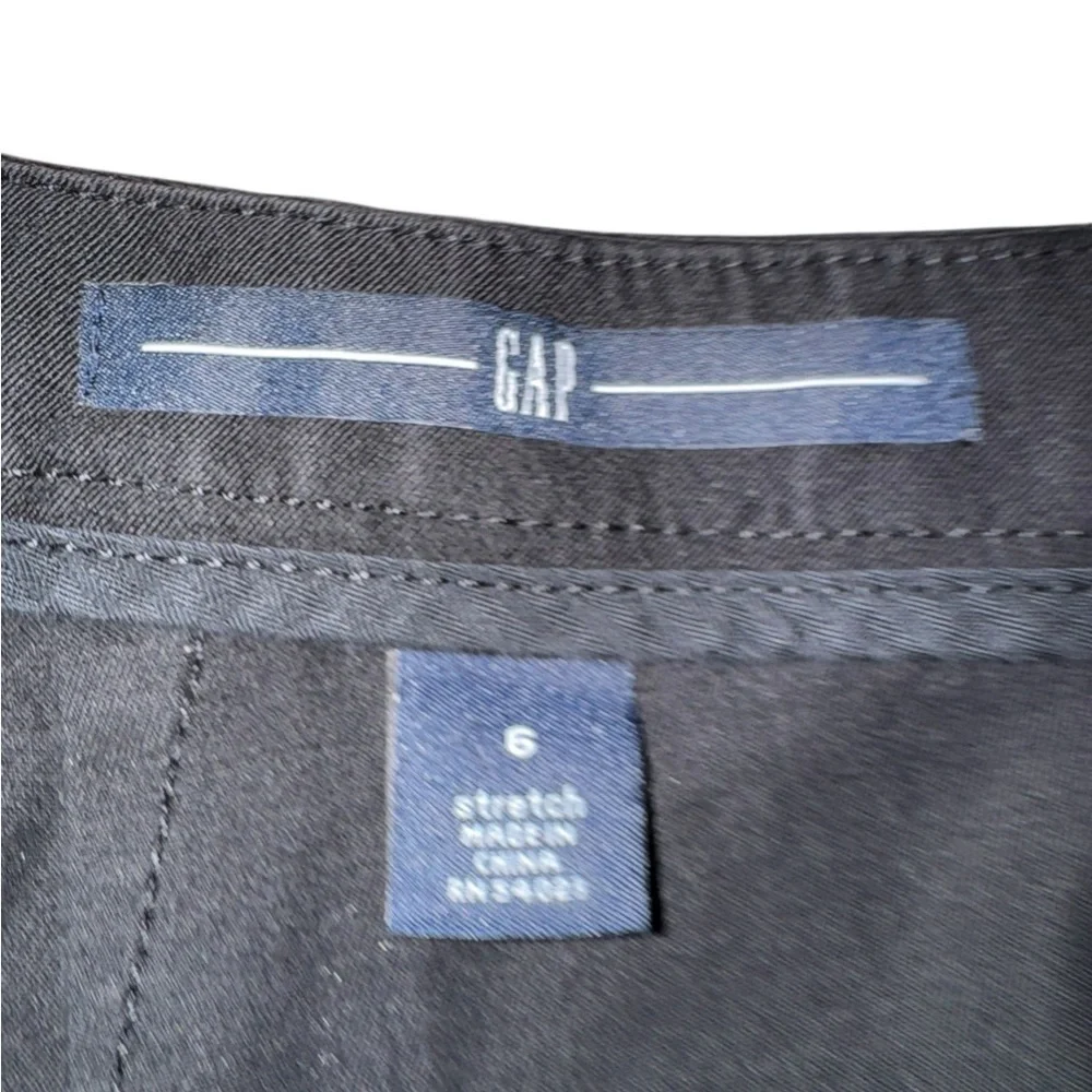 GAP Black Stretch Skirt‎